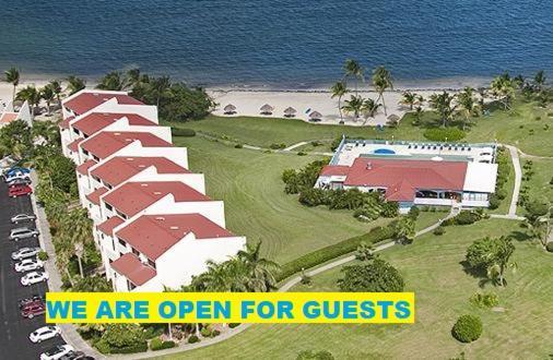 Club St. Croix Beach And Tennis Resort 크리스천스테드 외부 사진